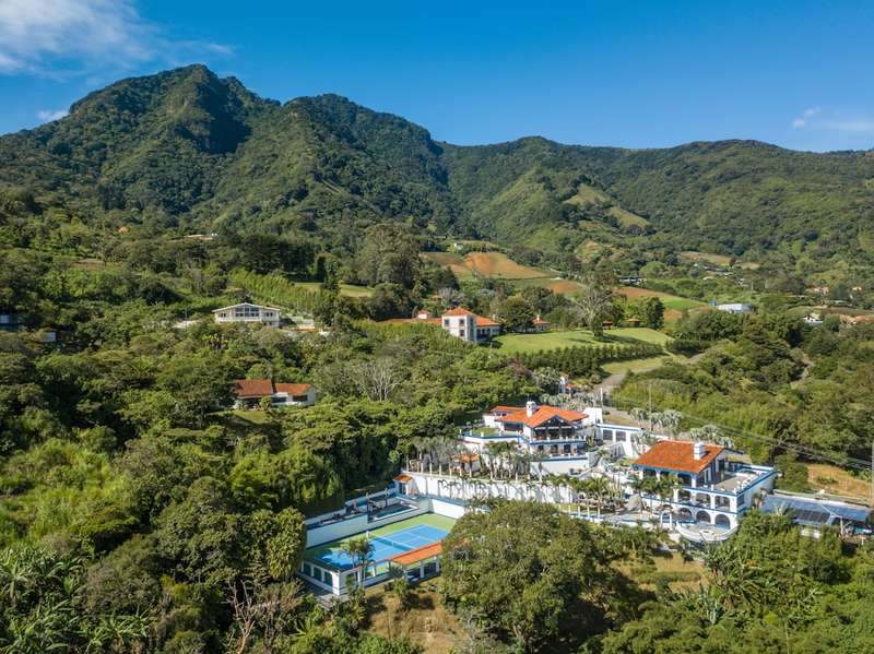 Eco-Friendly and Luxury Real Estate Boom Amid Costa Rica's Urban Expansion