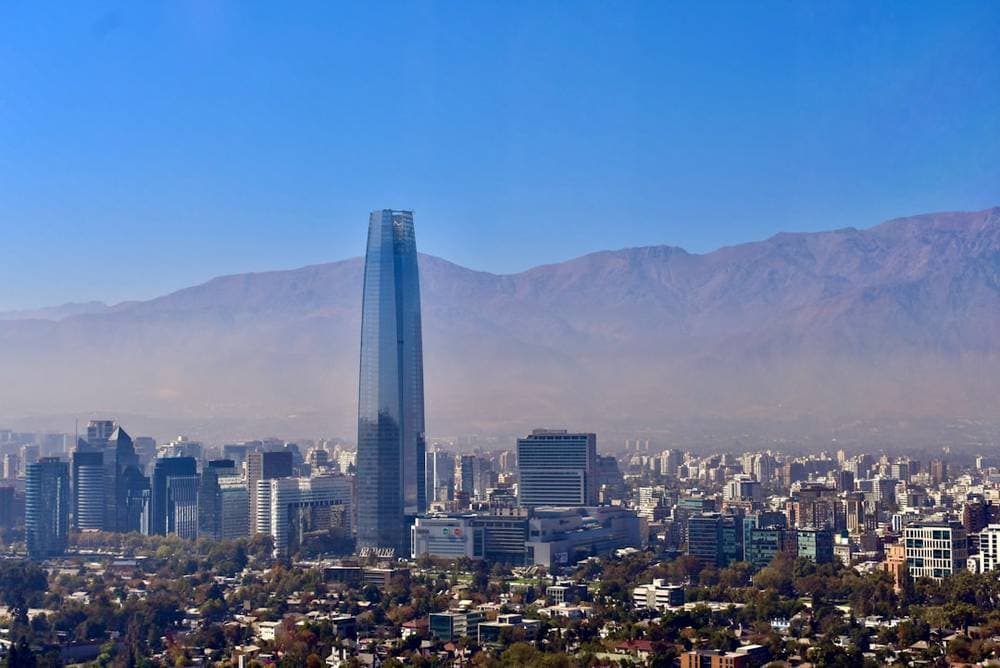 Chile's Real Estate Market to Grow 3-7% in 2026 with Strong Regional Variations