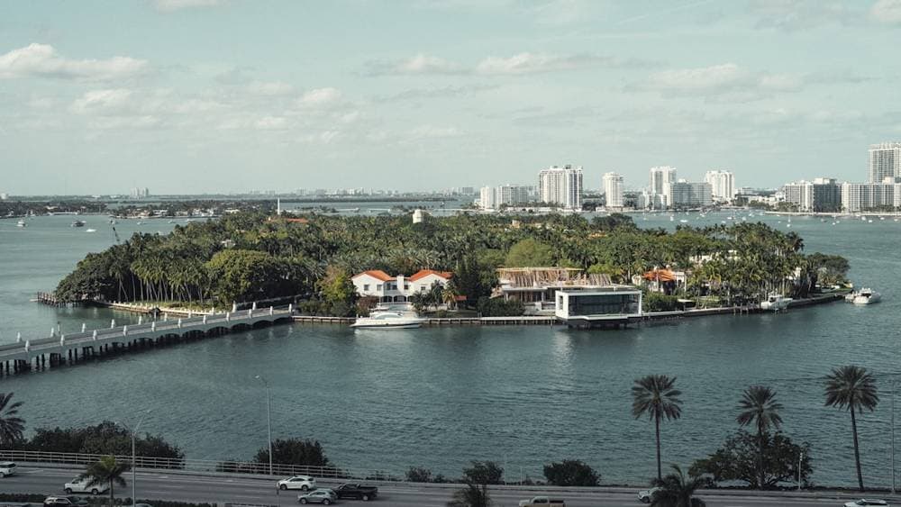 UBS Index 2025: Miami's Real Estate Bubble Risk Tops Global List